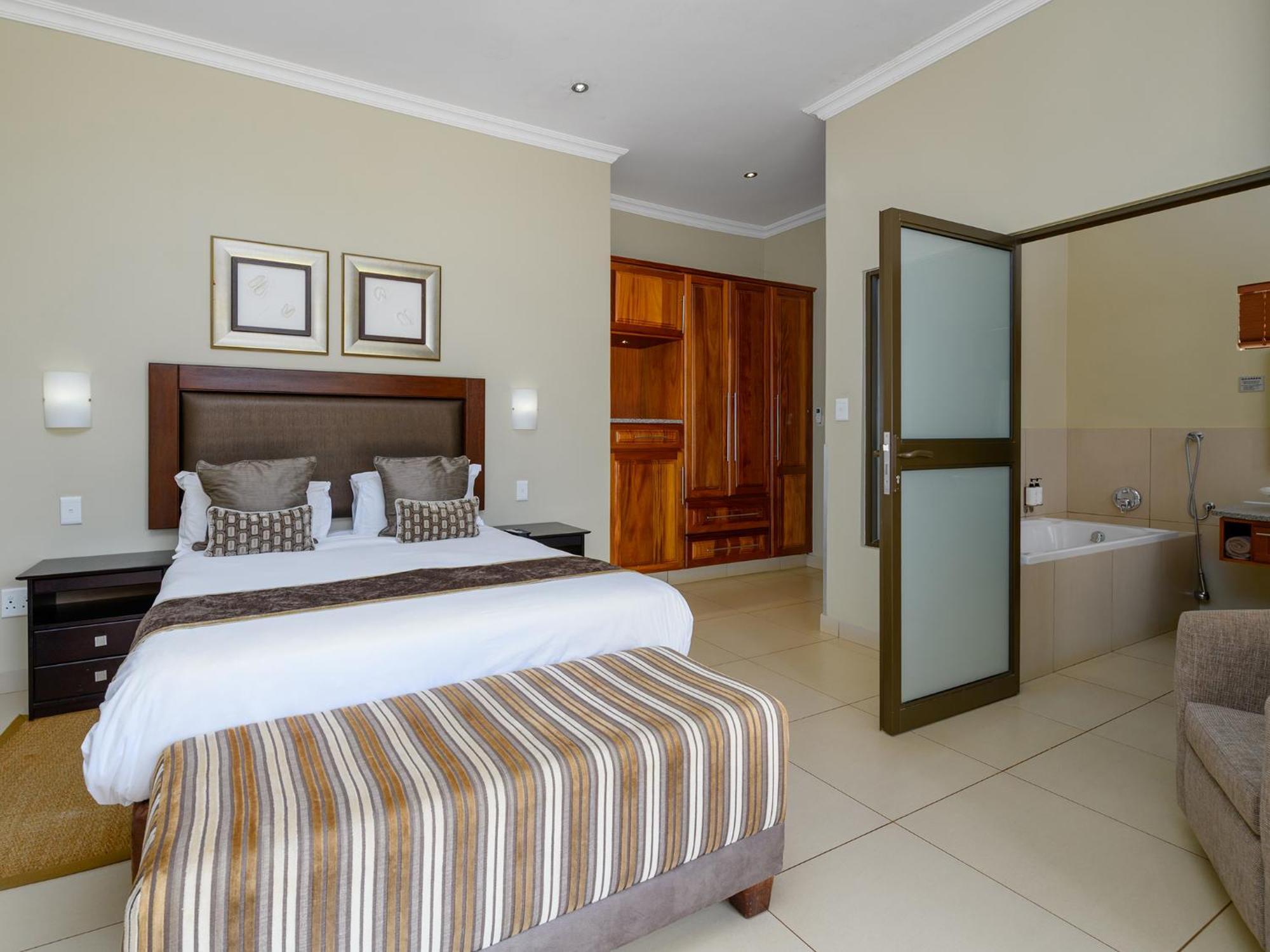 Monomotapa Village @ Legend Golf And Safari Resort Golders Green Extérieur photo