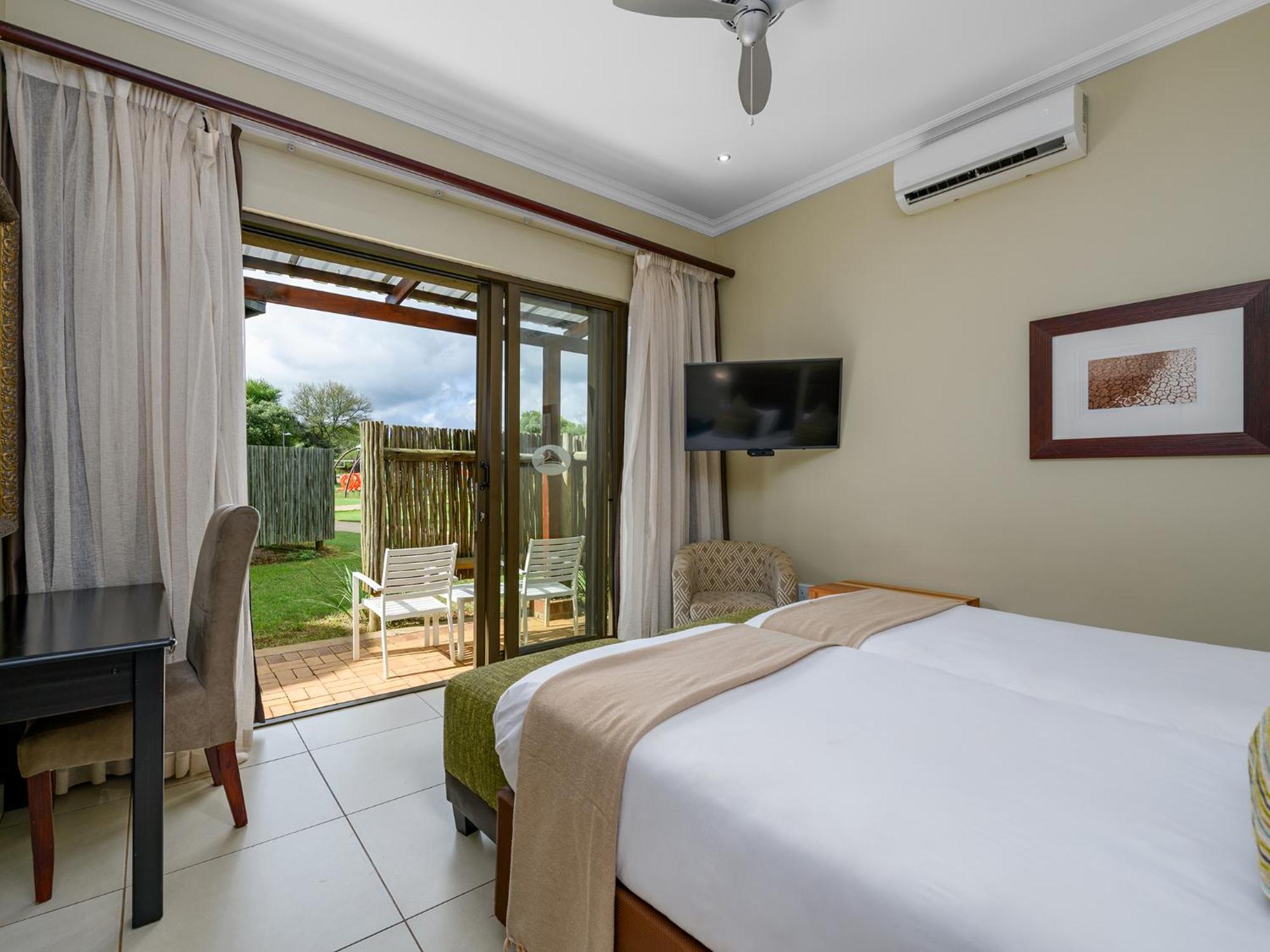 Monomotapa Village @ Legend Golf And Safari Resort Golders Green Extérieur photo