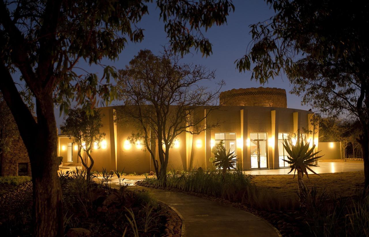 Monomotapa Village @ Legend Golf And Safari Resort Golders Green Extérieur photo